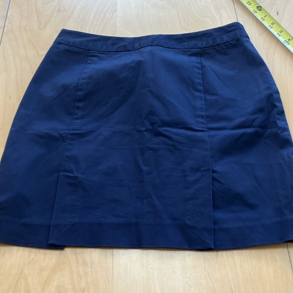 Tommy Hilfiger Skirt Navy Mini Length Pockets‎ women's size 2